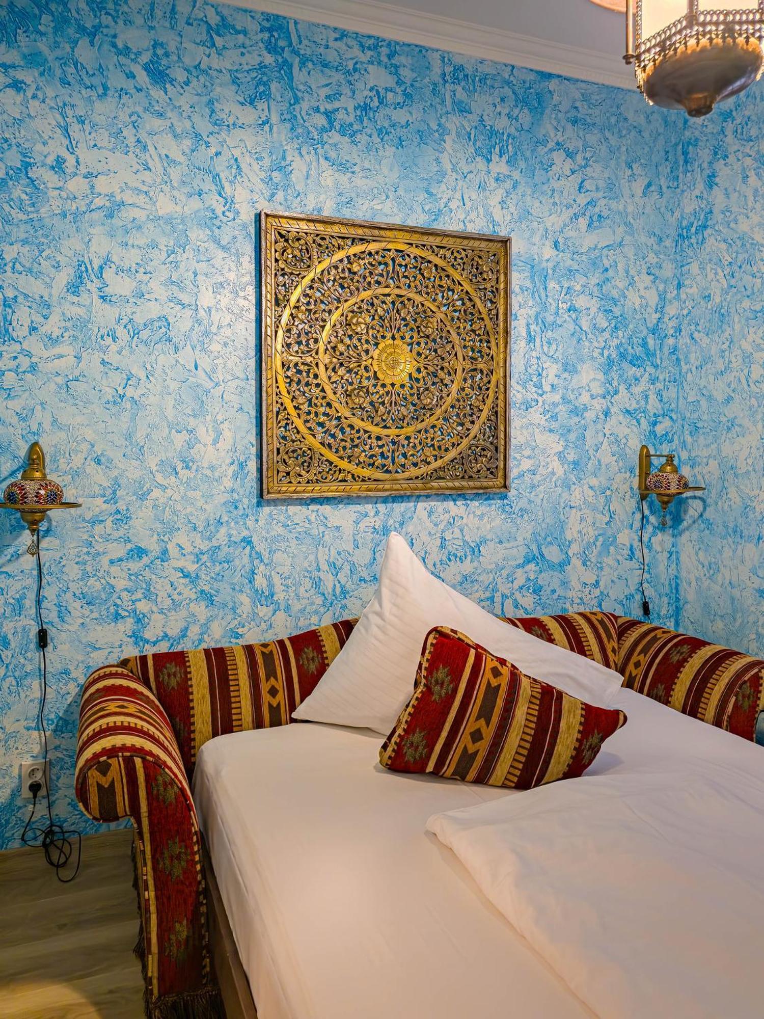 1000 And 1 Night In Center Praga
